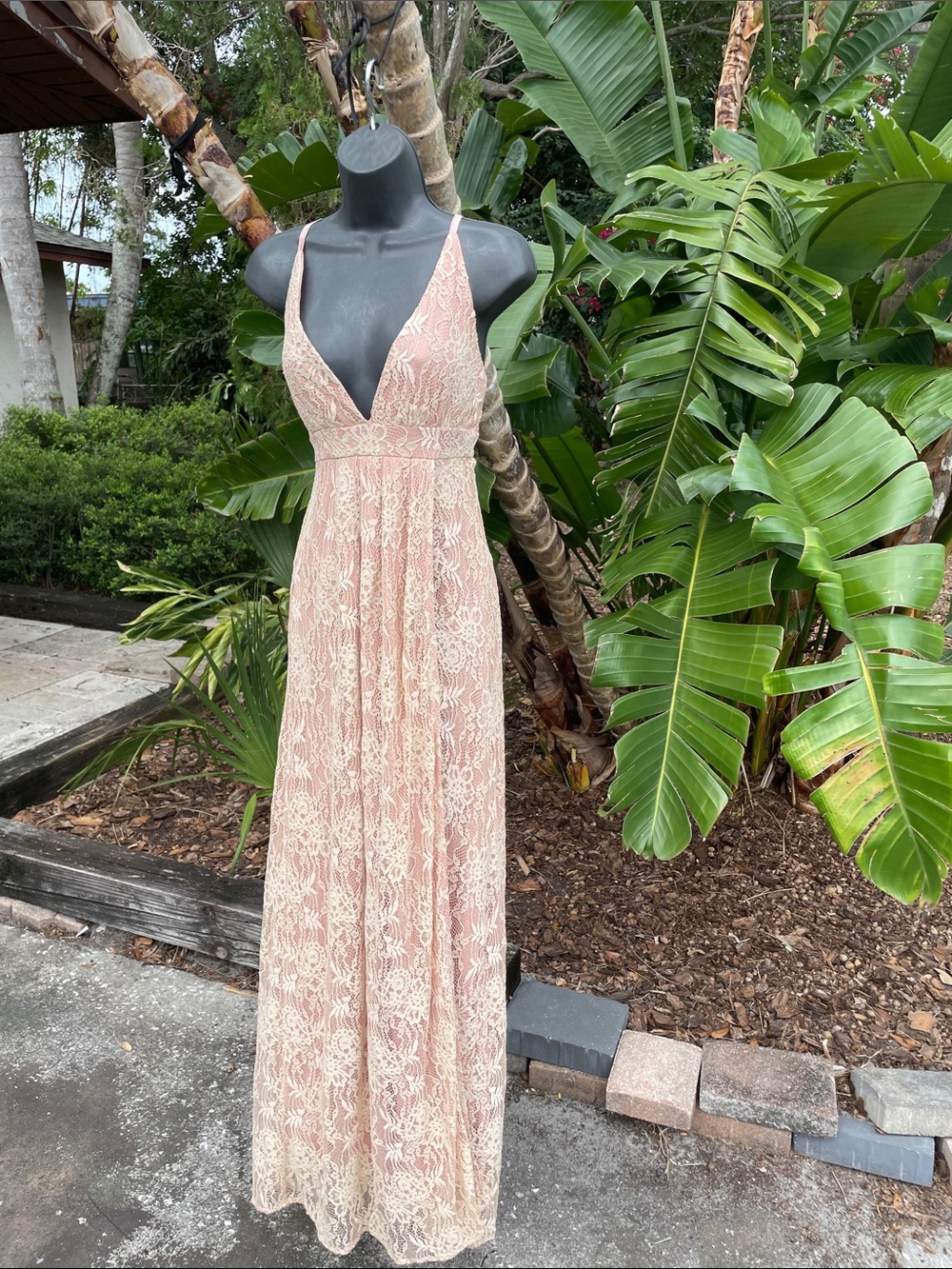 lulu’s , lace slit front gown